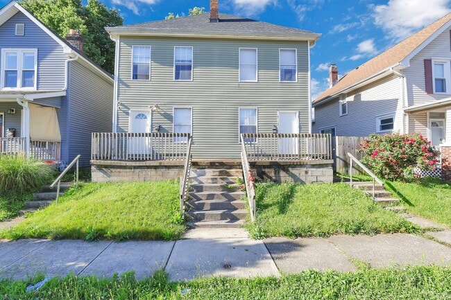 Photo - 347-349 1/2 E Welch Ave Unidad 347 1/2
