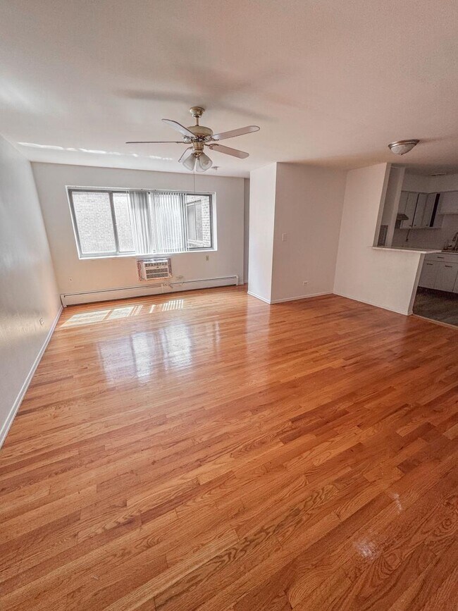 6250 N Kenmore Ave Unit 408