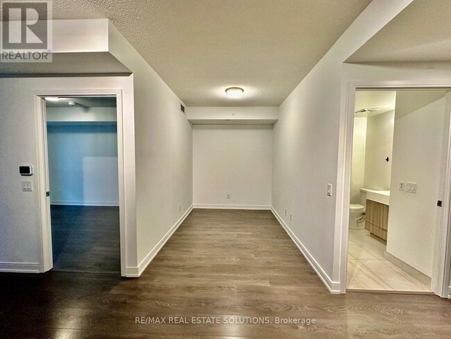 Photo - 30 Samuel Wood Wy Unité 1506