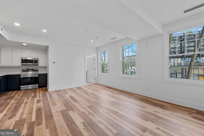 Photo - 2909 Peachtree Rd NE Unidad 206