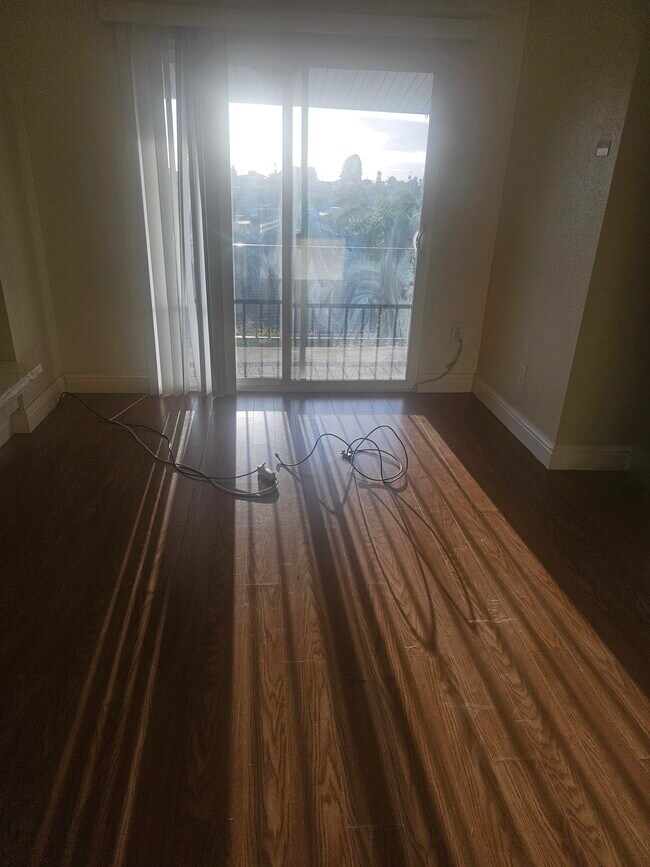 Photo - 811 2nd St Unit B