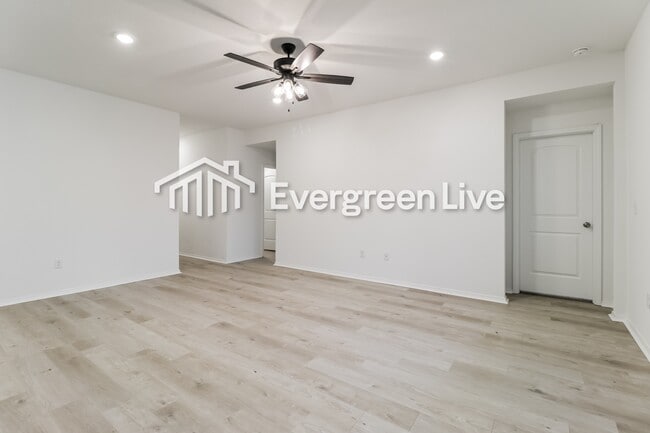 Photo - 171 Meadow Dr