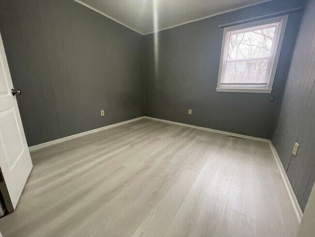 Photo - 225 SE 121st Rd