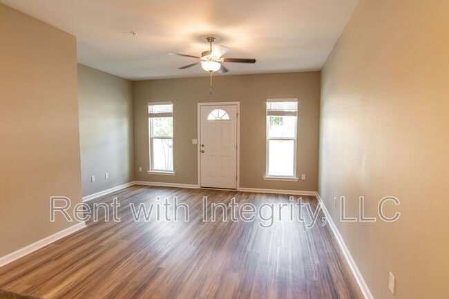 2200 Del Carmel Way