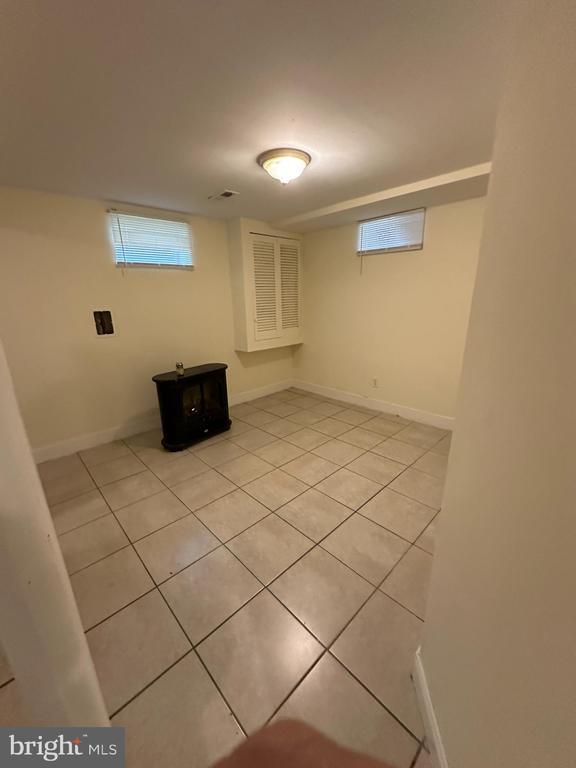 Photo - 9 E Overlea Ave