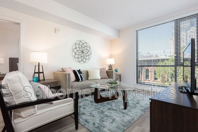 Photo - 777 Broadway