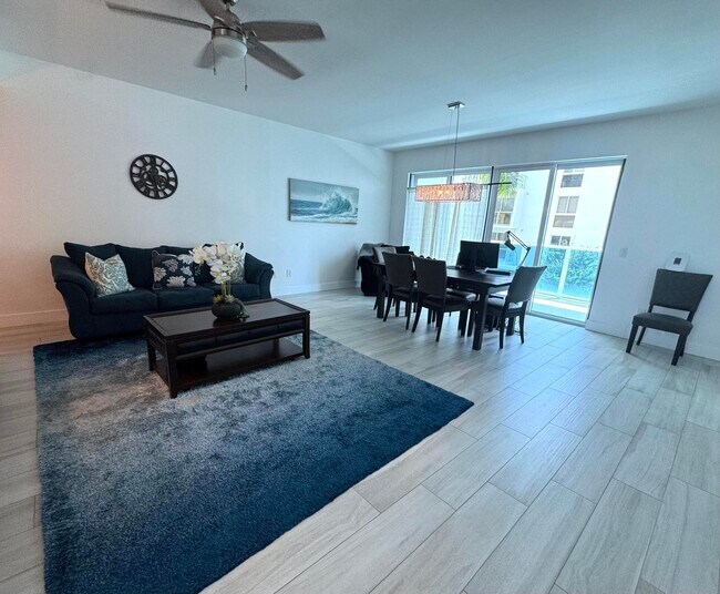 Photo - 1 S Palmway Unit 204