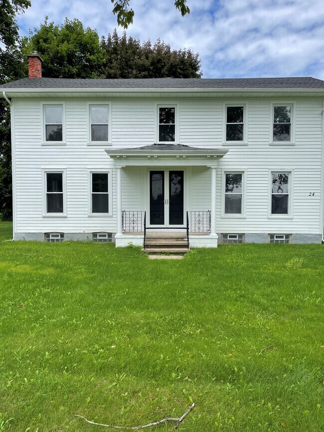 Photo - 24 Brooks Rd