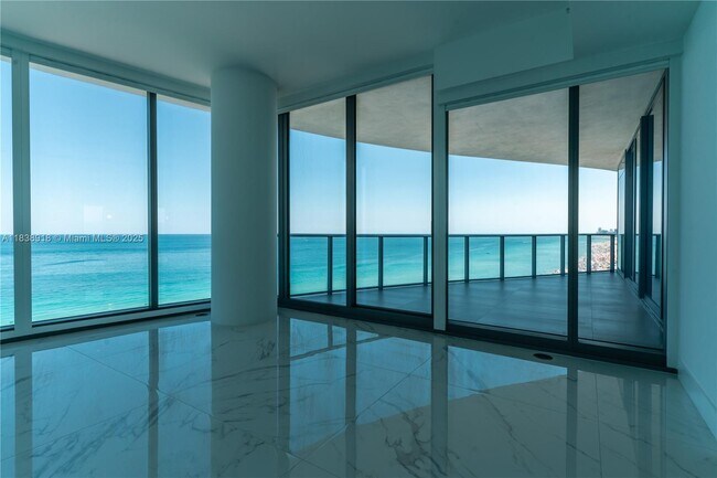 Photo - 15701 Collins Ave