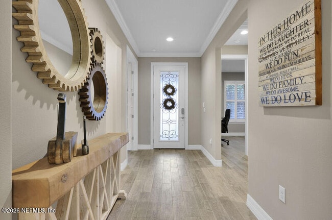 Photo - 331 Los Alamos St