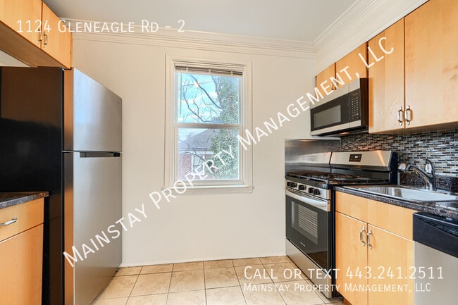 Photo - 1124 Gleneagle Rd Unit 2