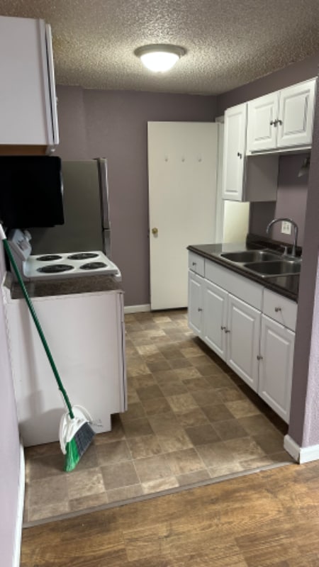 Photo - 639 10th Ave