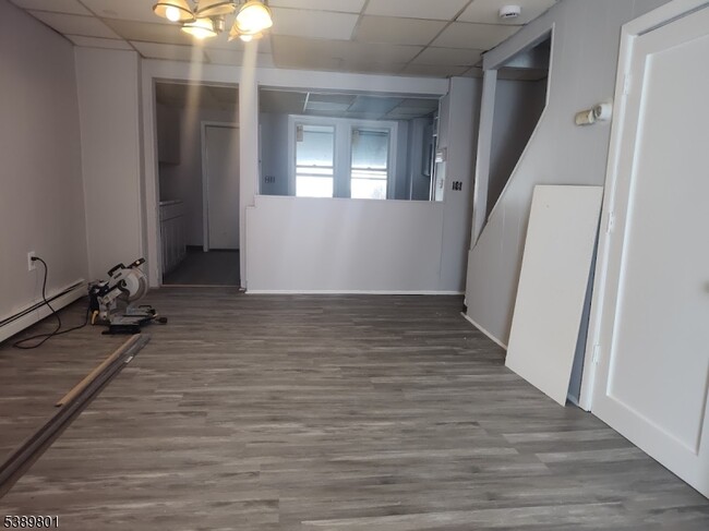 Photo - 243 Mercer St