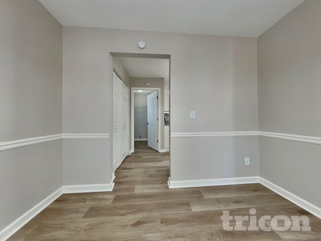 Photo - 140 N Greenfield Cir