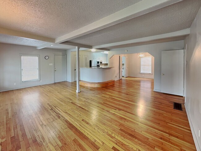 4124 Lovell Ave Unit Main House