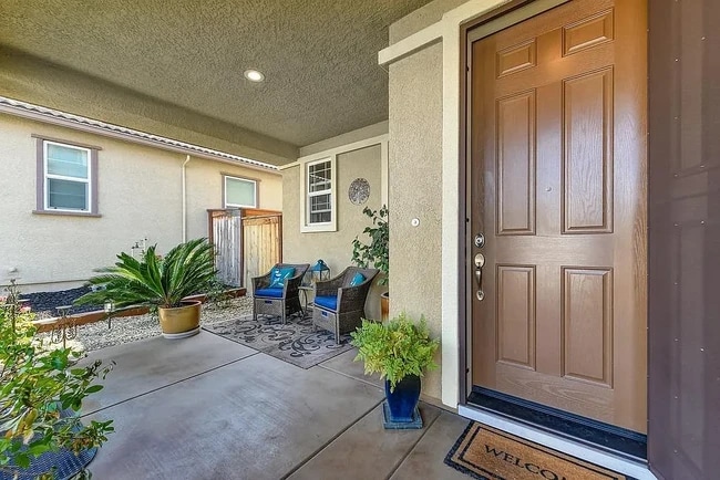 3903 Deergrass Cir