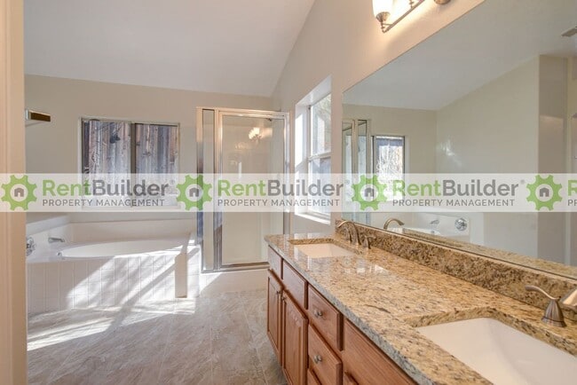 Photo - FALL SPECIAL: RENT THIS BEAUTIFUL HOME NOW!
