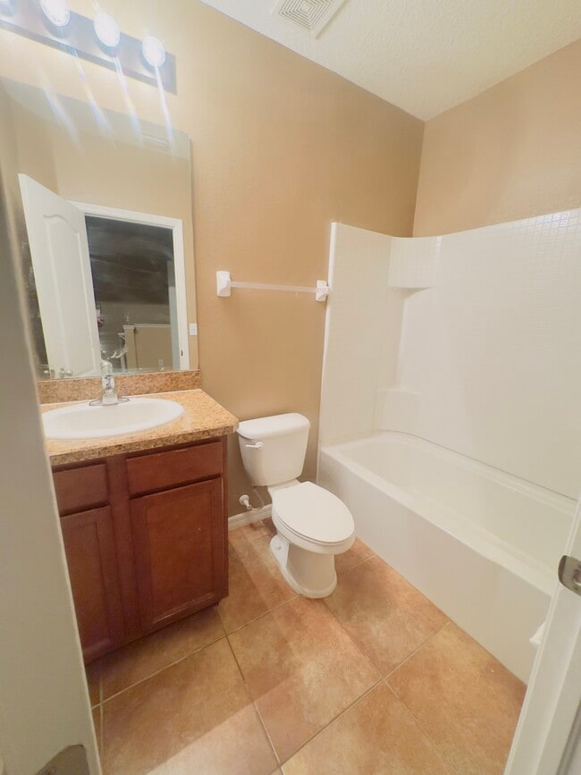 Photo - 706 Wiltonway Dr