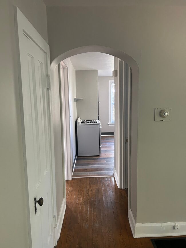 Photo - 1360 S Arch Ave Unidad 4