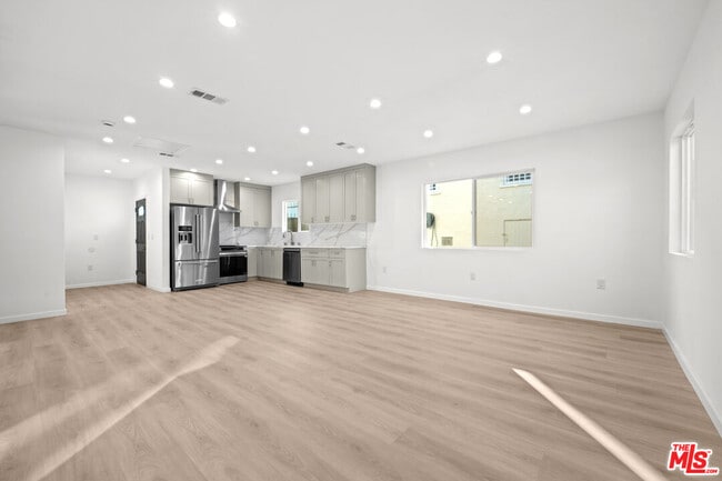 Photo - 1642 S Crest Dr