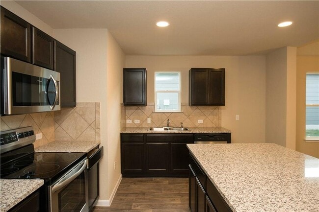 142 Sulphur River Lp