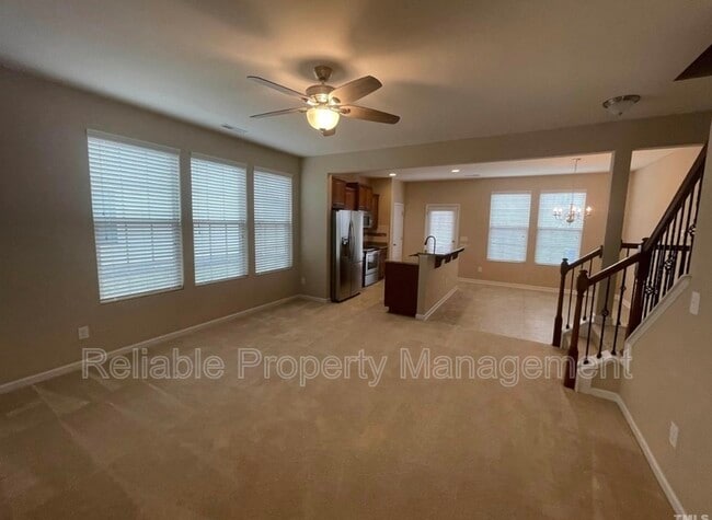 1015 Grand Ridge Dr