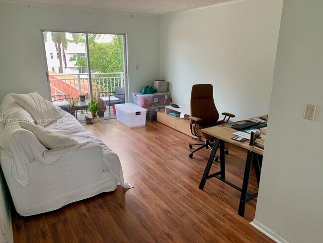 Photo - 1519 Drexel Ave Unidad 401