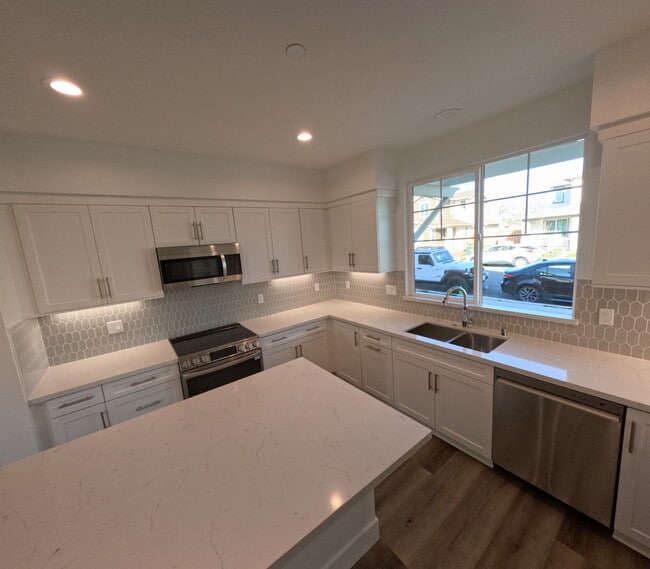 Photo - 2716 Amora Cir