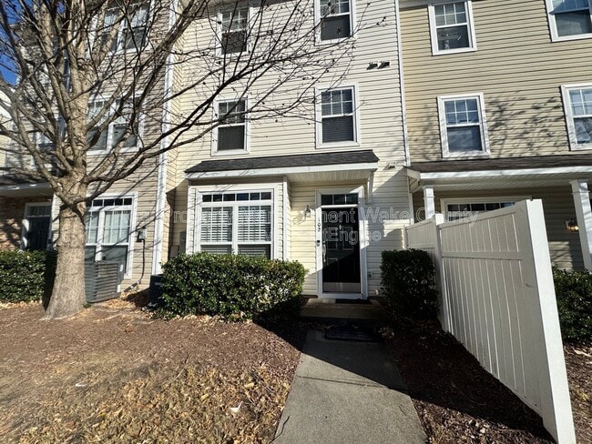 Building Photo - 1221 Canyon Rock Court