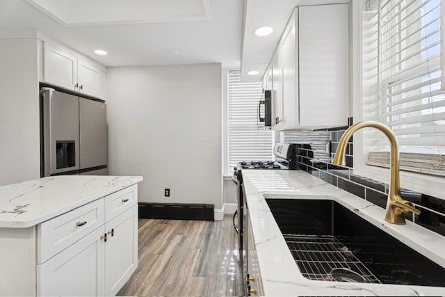 Photo - 325 E Hector St