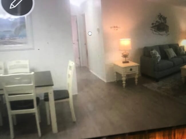 Photo - 39 Sandra Dr