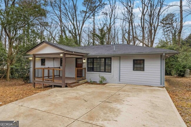2953 Meadowview Dr SE
