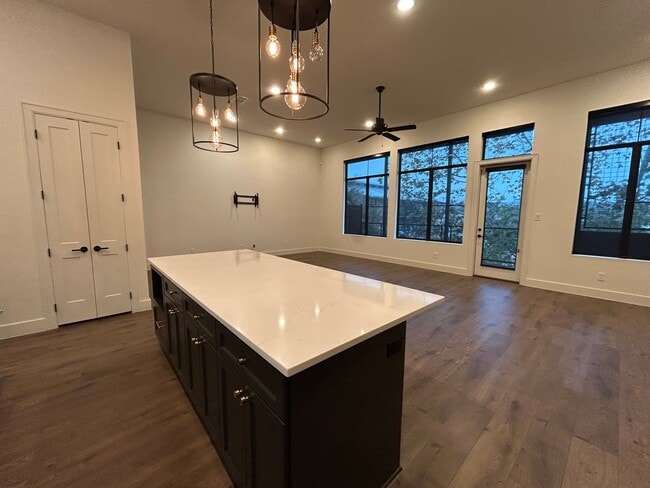 Photo - Town Creek CONDO! Large Balcony / Fridge, Washer, Dryer Included / Garage / NBISD