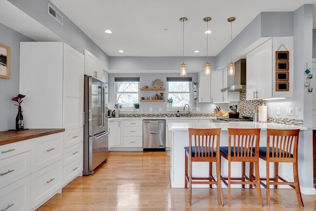 Photo - 104 Holland St Unit 3