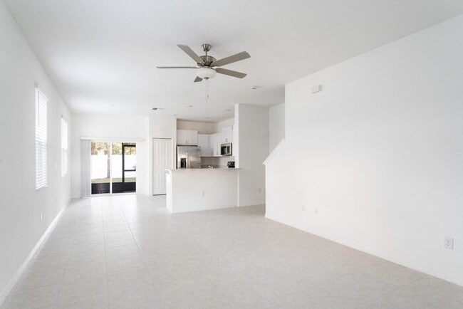 Photo - 37671 Leafside Ln