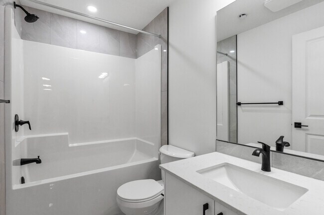 Photo - 16006-16103 103 Ave NW Unit BSMT 16012