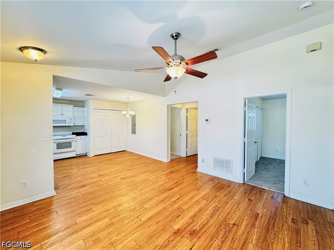 Photo - 1105 Harold Ave S