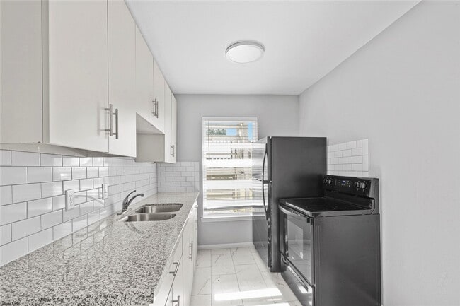 Photo - 819 S Oak St Unit 3