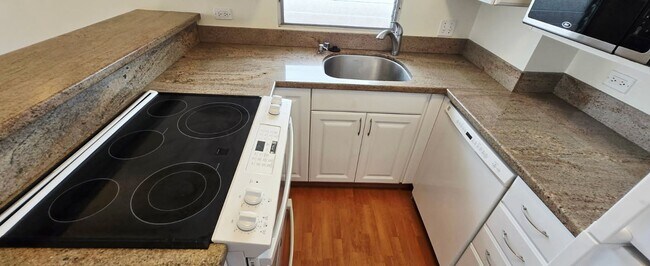 Photo - 1848 Kahakai Dr Unidad 1108