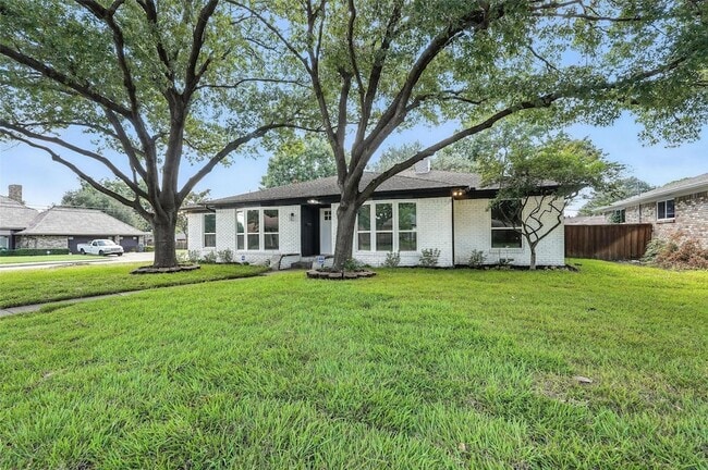 Building Photo - 4303 Blackheath Rd