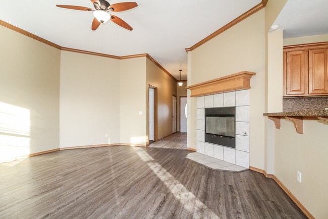 Photo - 4009 Notting Hill Dr