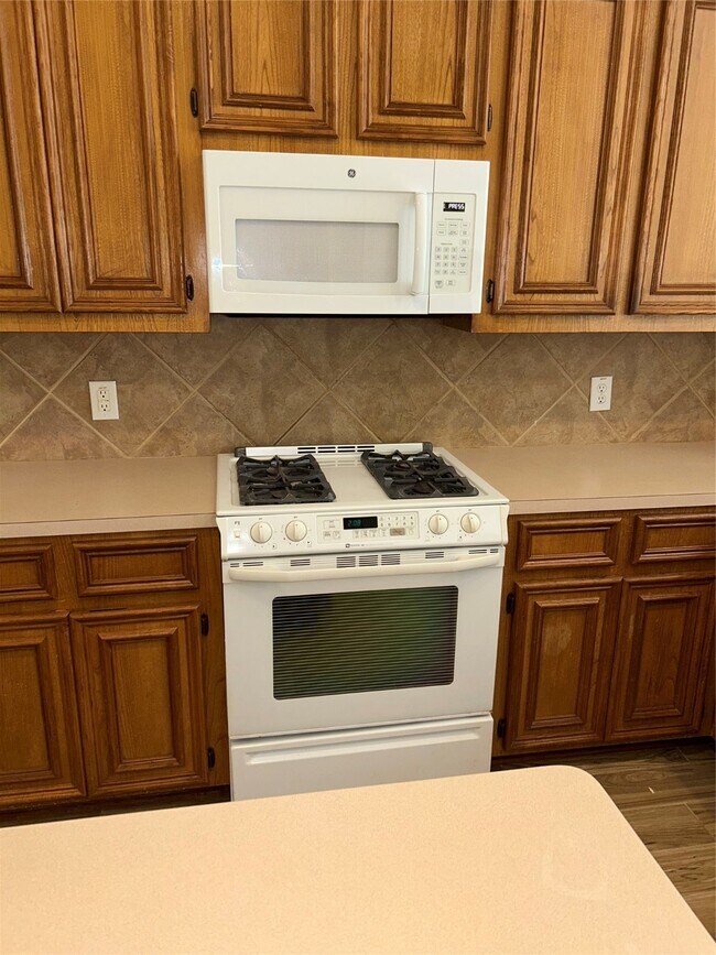 Photo - 21930 Bronze Leaf Dr