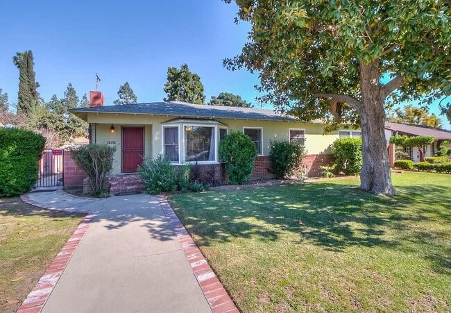 Building Photo - 1564 Alameda St Rental