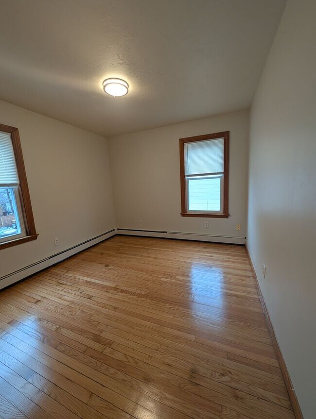 Photo - 306 N Main St Unidad 2