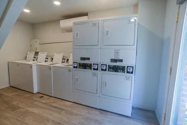 Jewel Apartment Homes