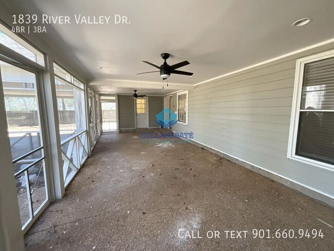 Photo - 1839 River Valley Dr