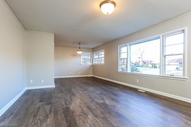 Photo - 3815 Idlewild Ave