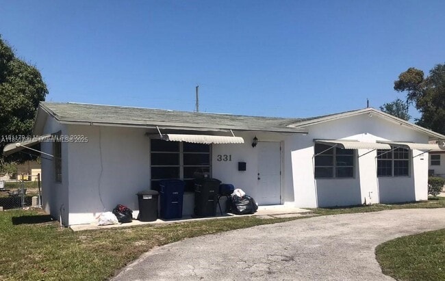 Building Photo - 331 Silver Beach Rd Unit 331 Rental