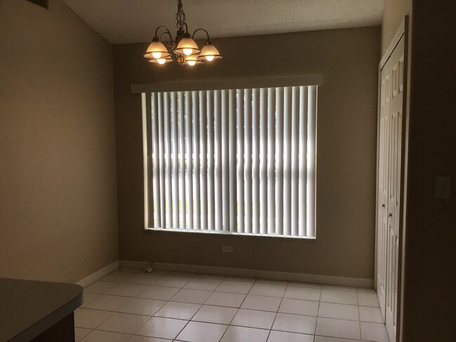 Photo - 1353 Crimson Clover Ln