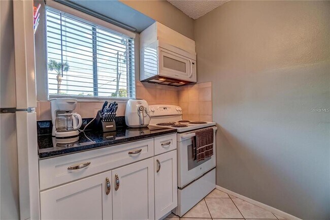 111 Airport Ave W Unit 107